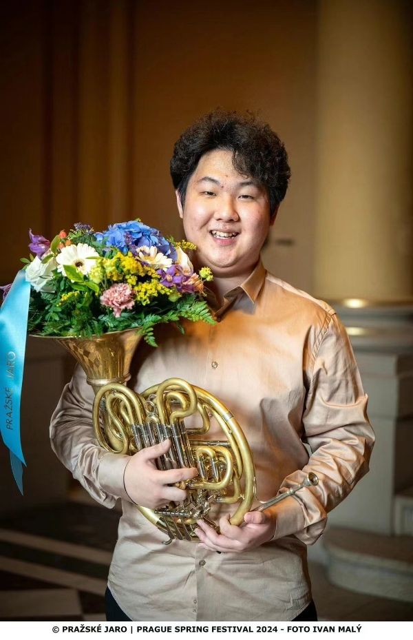 /storage/5CC10E5BFDF4ABFCE6727539299E08A0